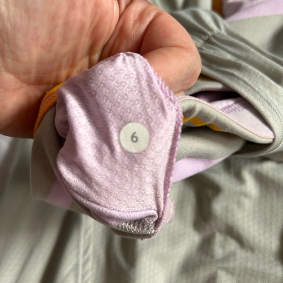 Lululemon Tank - Picture 5 of 6